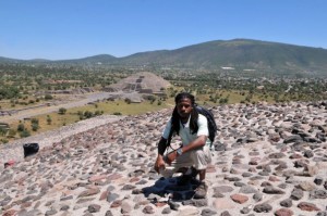 Kishan Munroe - Pyramids